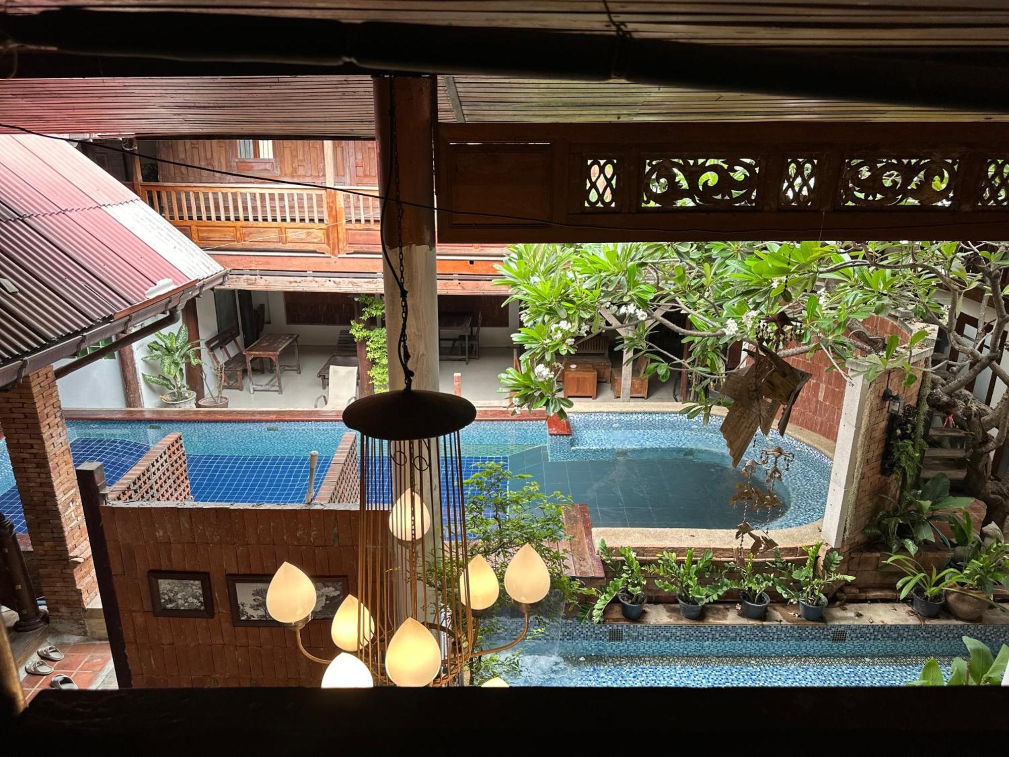 Tony'S Place Ayutthaya Exterior foto