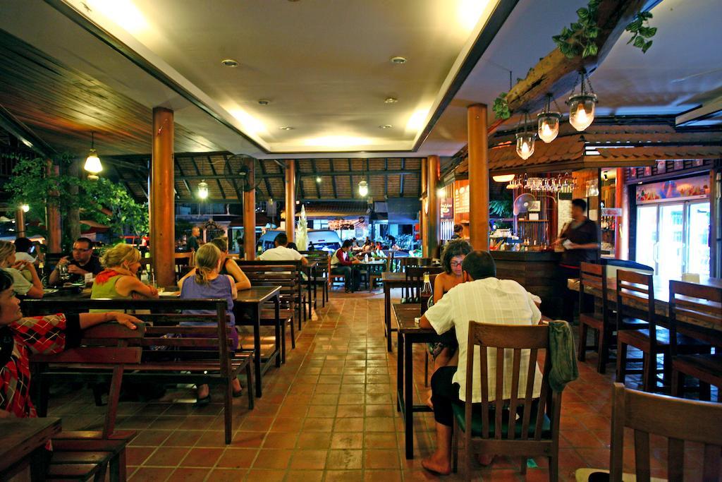 Tony'S Place Ayutthaya Exterior foto